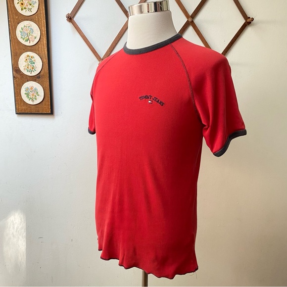 90s Vintage Tommy Hilfiger Ribbed Fitted T-Shirt - Picture 10 of 14